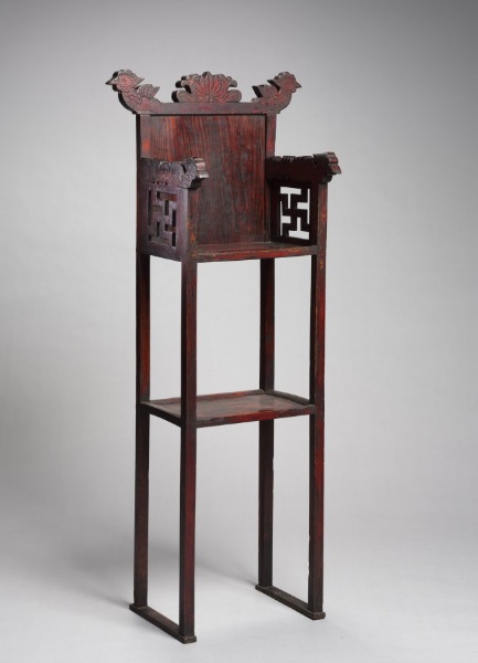 Altar High Chair (Kyo-Yi)