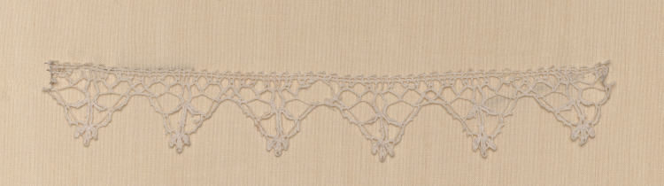 Bobbin Lace Edging of Points