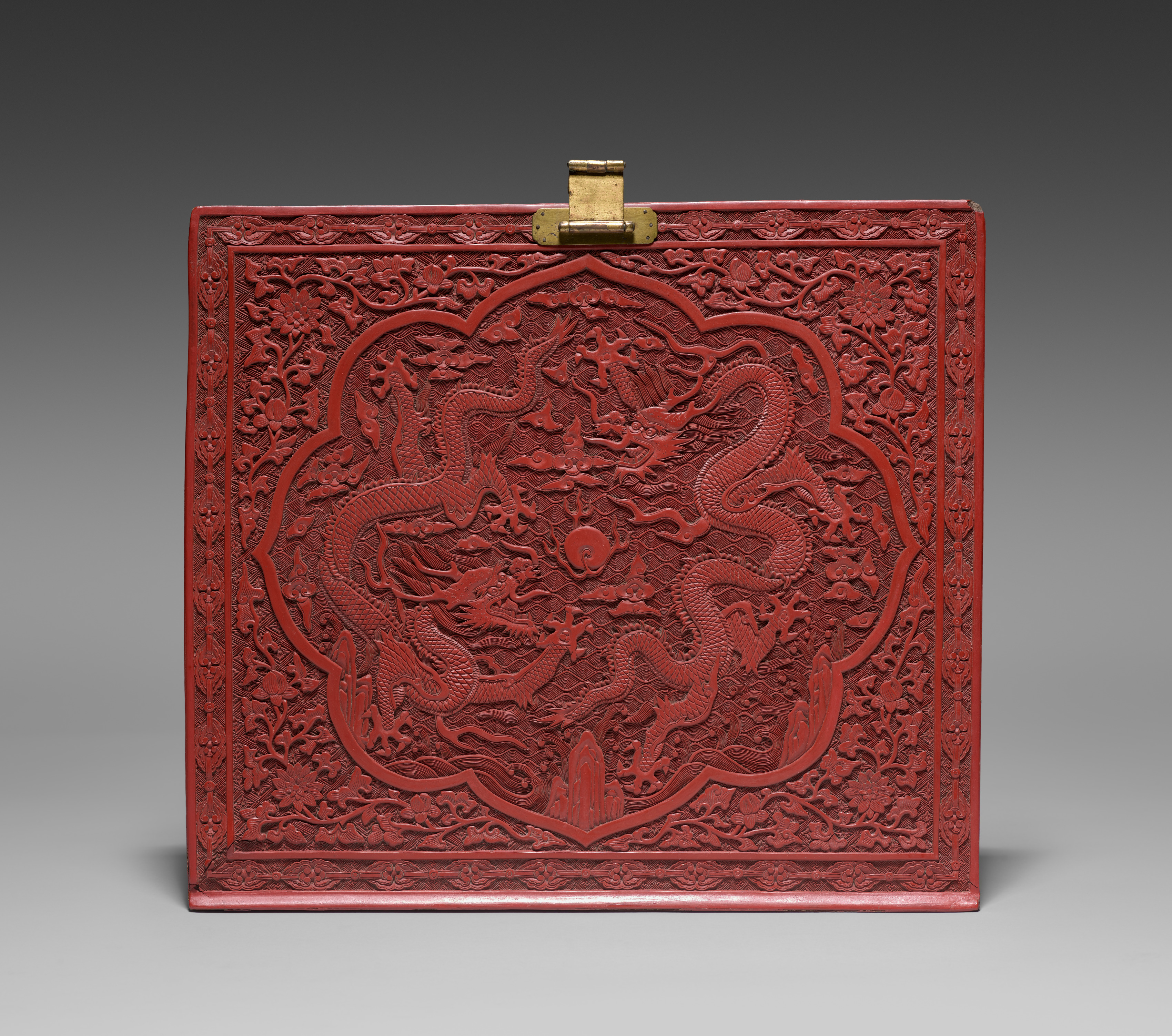 Cover Panel for a Tihong