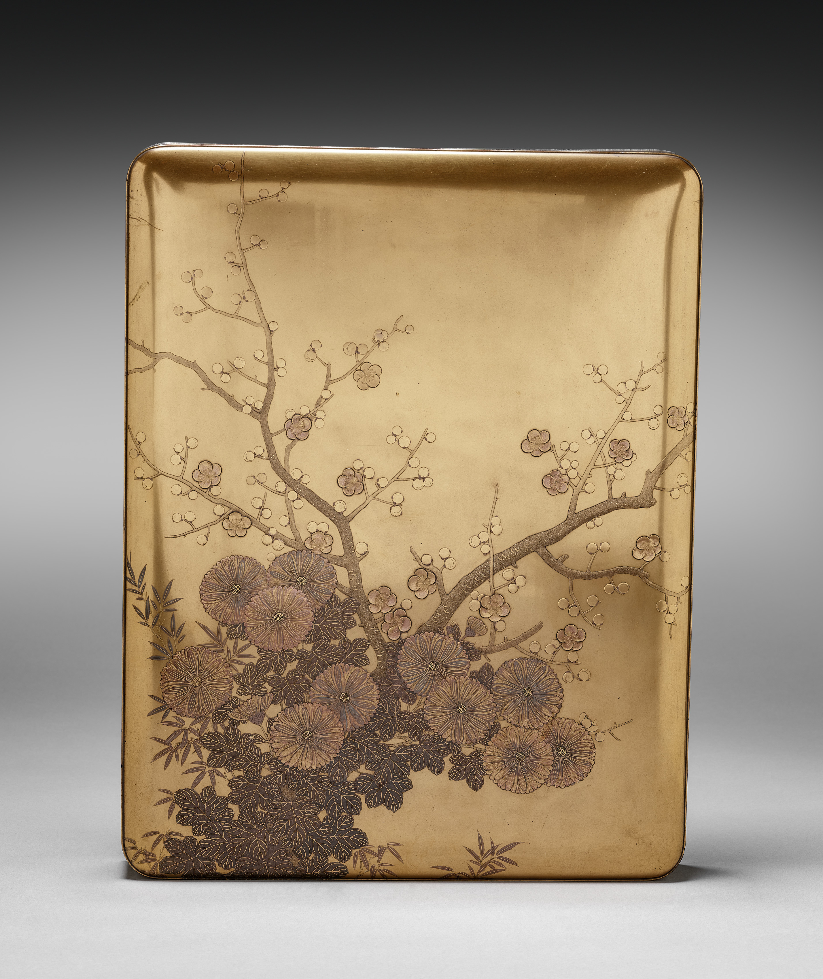 Document Box (Ryōshibako) with Chrysanthemum and Plum (lid)